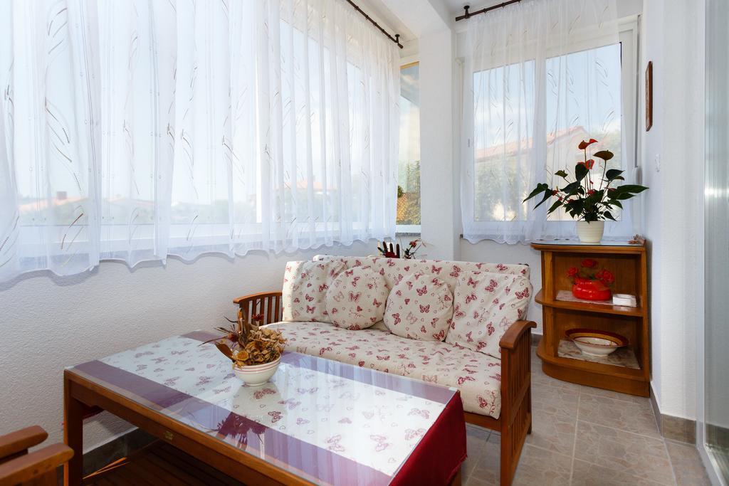 Villa Rosi Krk Town Exterior foto